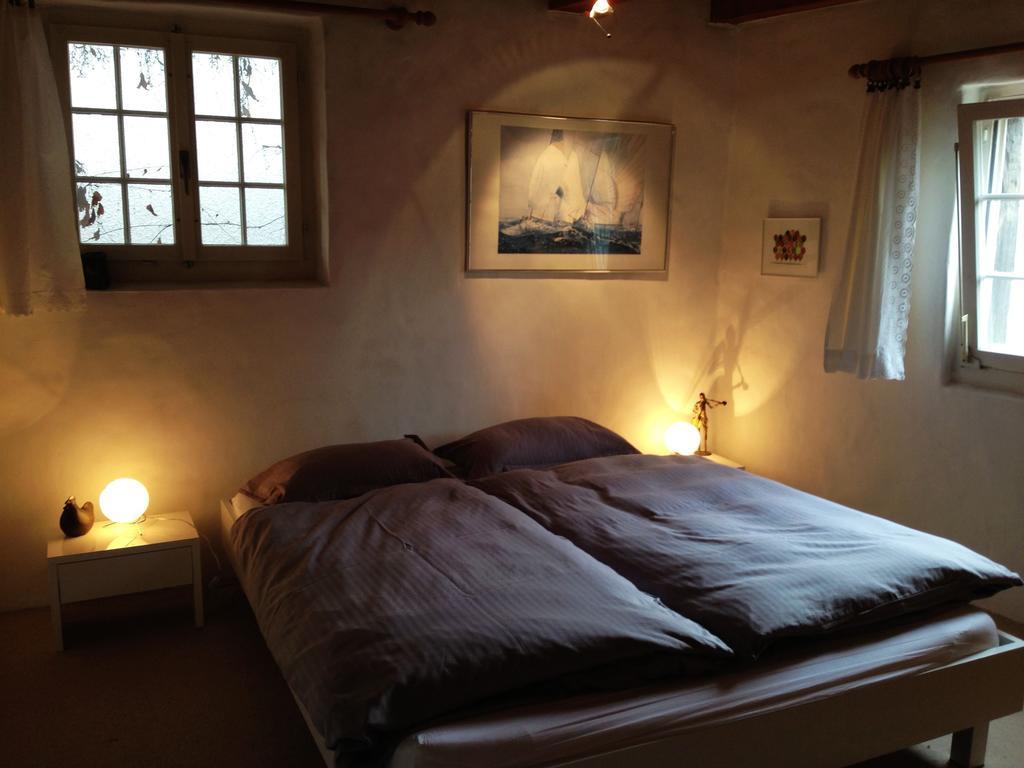 Guesthouse Les Mignardises Laufen-Uhwiesen 객실 사진
